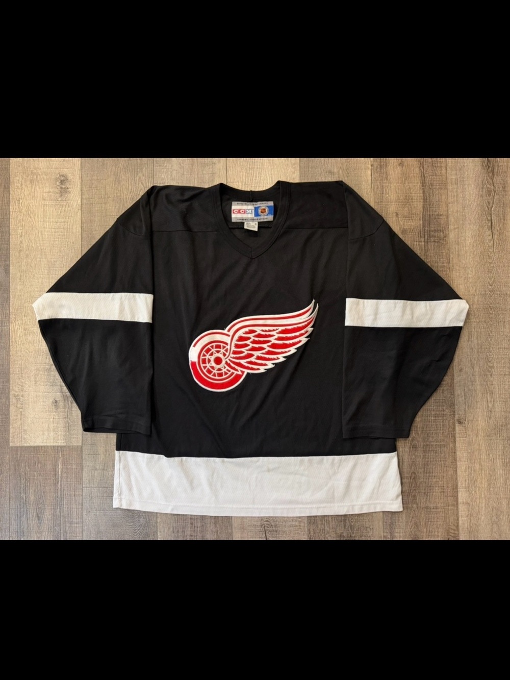 NHL Detroit Red Wings CCM Retro Alternate Jersey XL Extra Large Hockey Shirt
